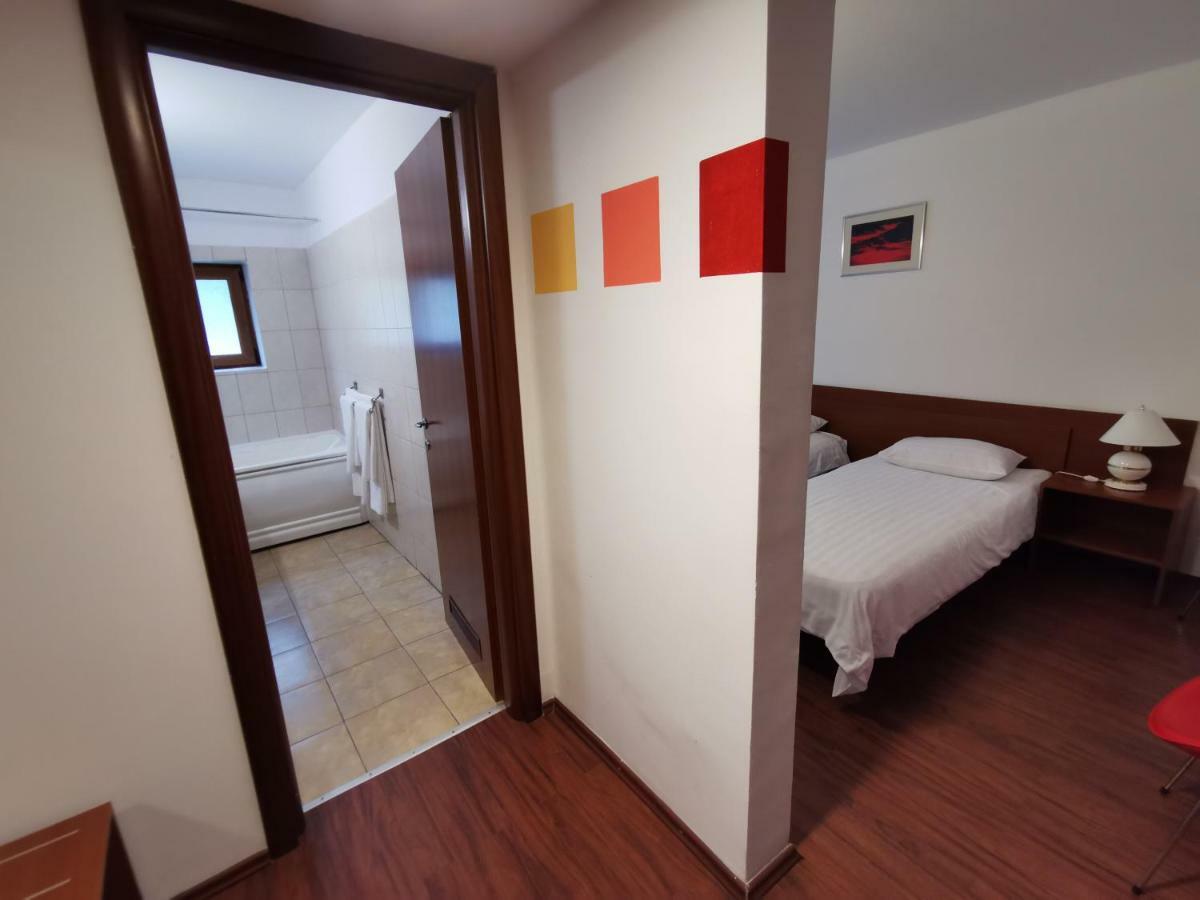 Hotel Timisoara Sannicolau Mare Sinnicolau Mare Экстерьер фото